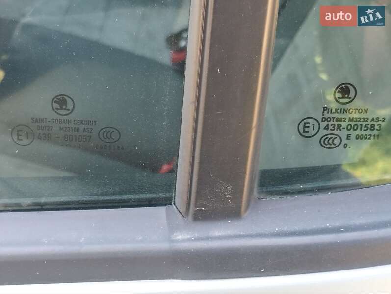 Хетчбек Skoda Fabia 2011 в Львові фото 10 Хетчбек Skoda Fabia 2011 в Львові