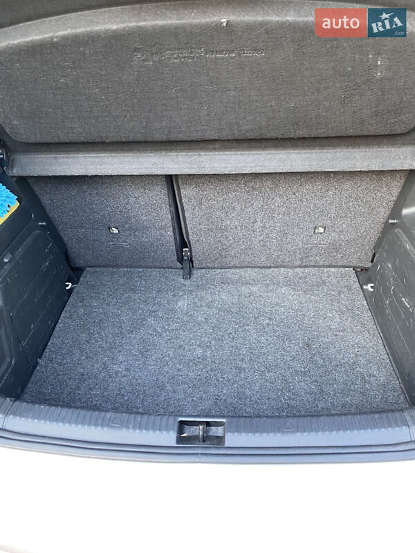 Хетчбек Skoda Fabia 2016 в Києві