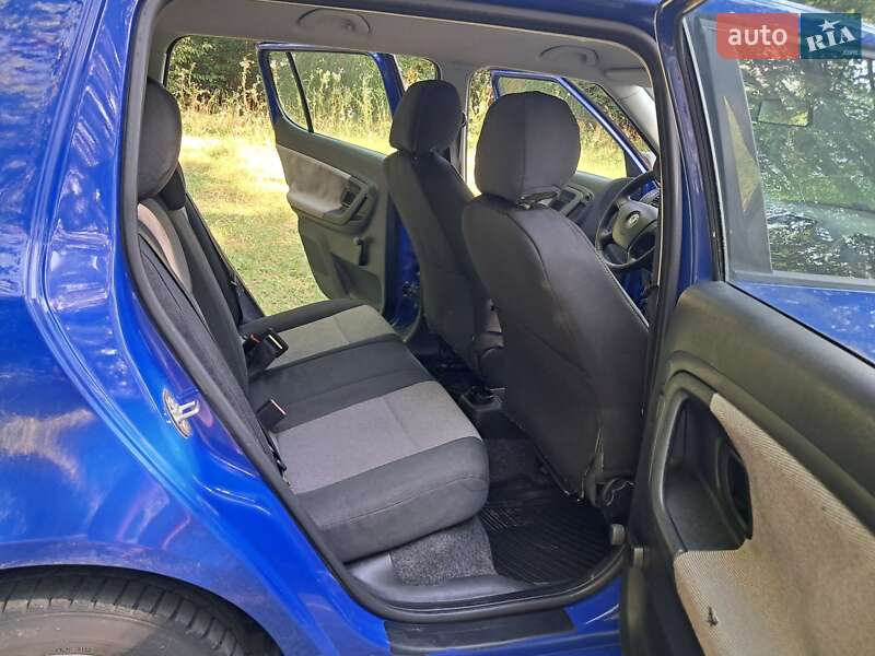 Хэтчбек Skoda Fabia 2008 в Борщеве