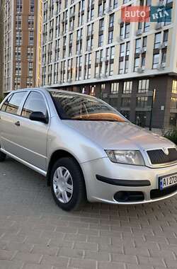 Хэтчбек Skoda Fabia 2006 в 