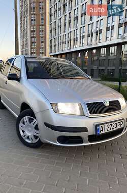 Хэтчбек Skoda Fabia 2006 в 