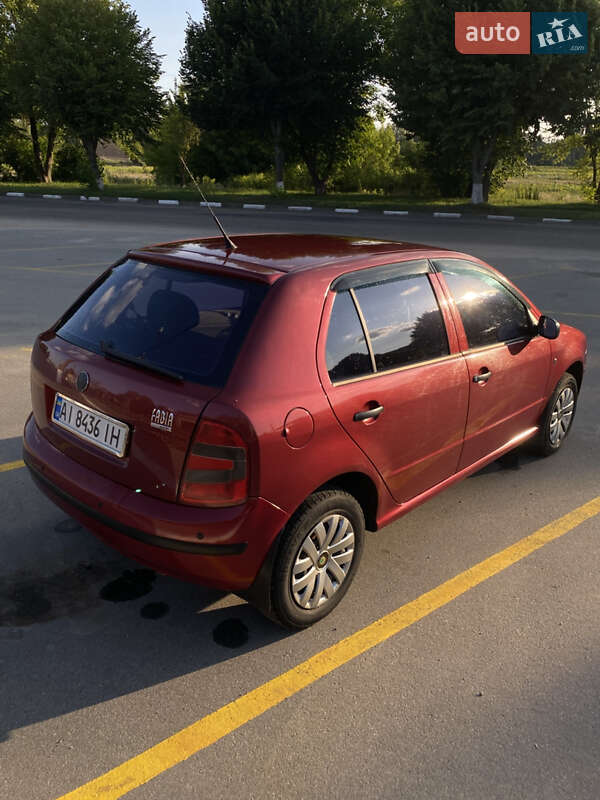 Хэтчбек Skoda Fabia 2006 в Вишневом фото 4 Хэтчбек Skoda Fabia 2006 в Вишневом