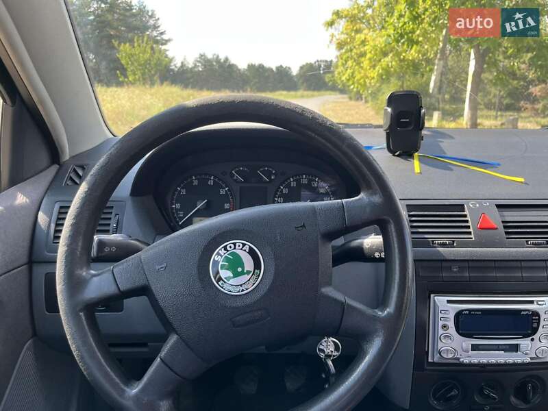 Хетчбек Skoda Fabia 2002 в Павлограді
