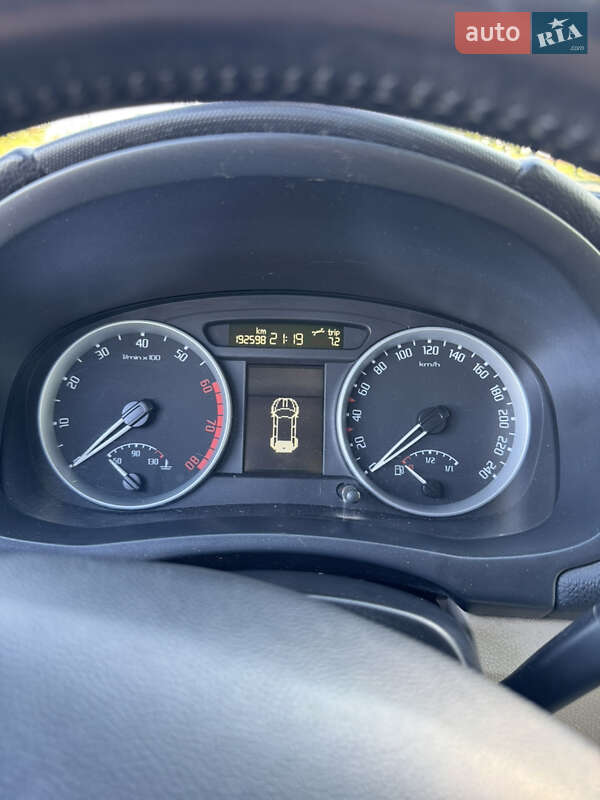 Универсал Skoda Fabia 2009 в Луцке