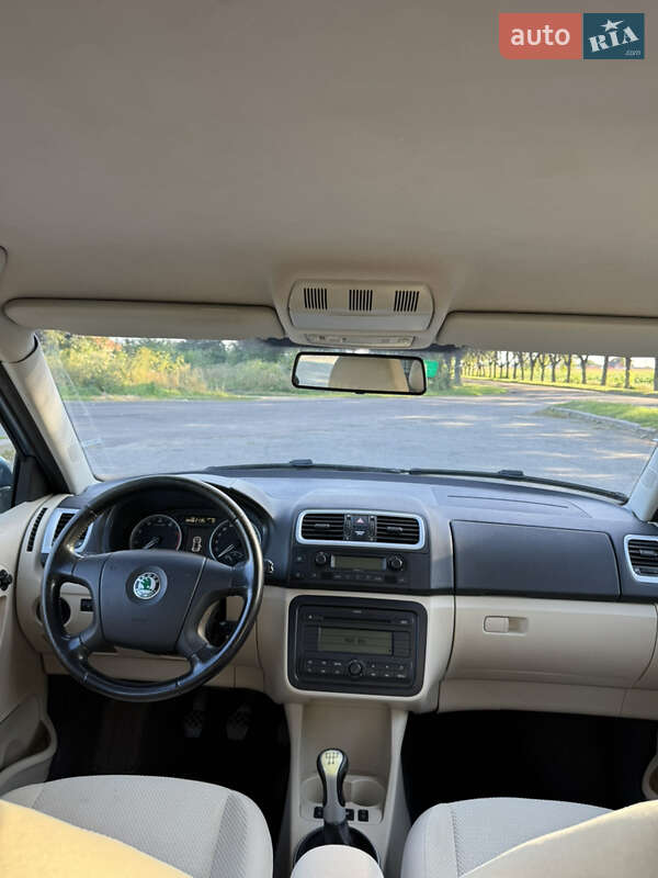 Универсал Skoda Fabia 2009 в Луцке