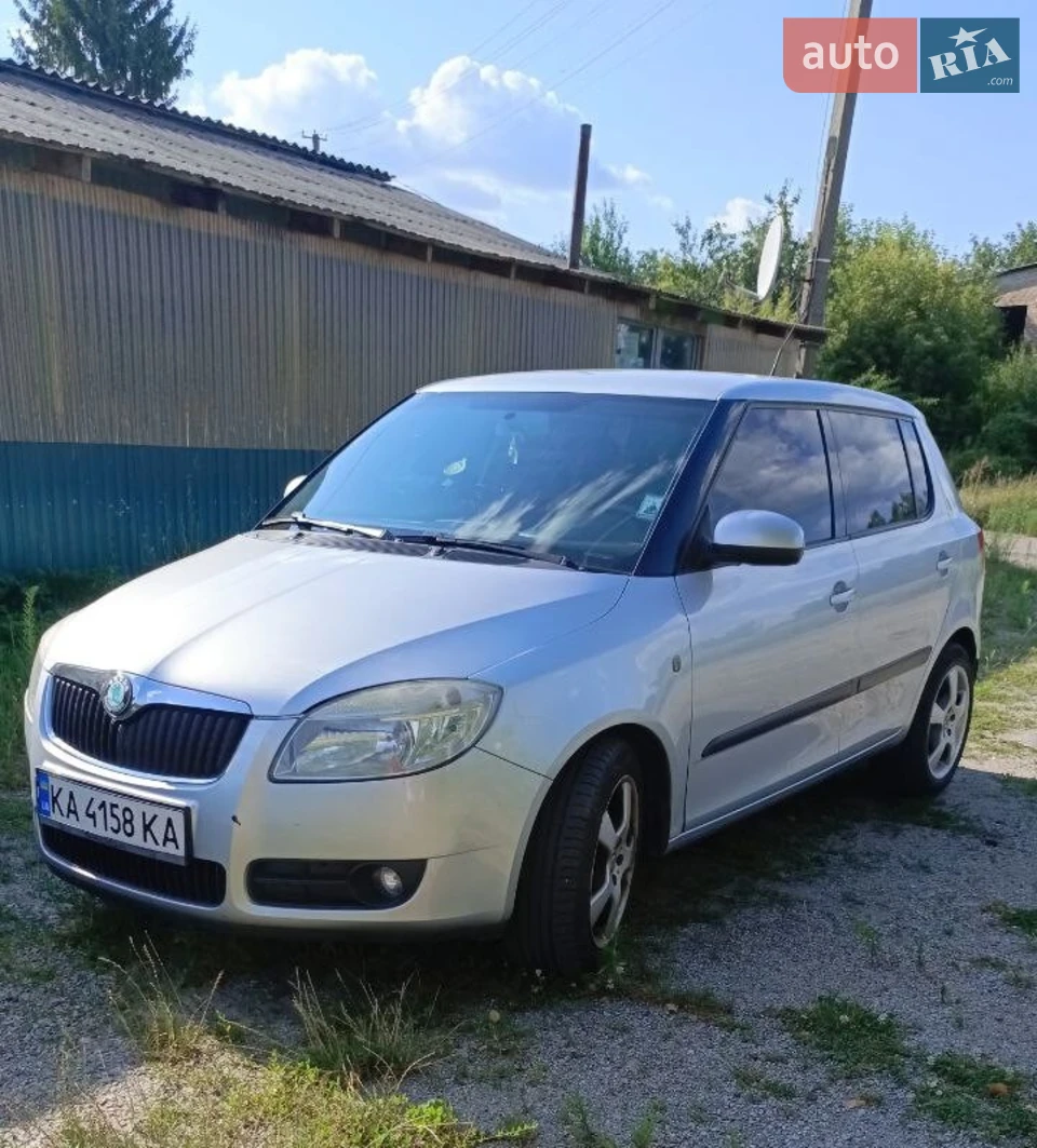 2010 Skoda Fabia - мініатюра 20