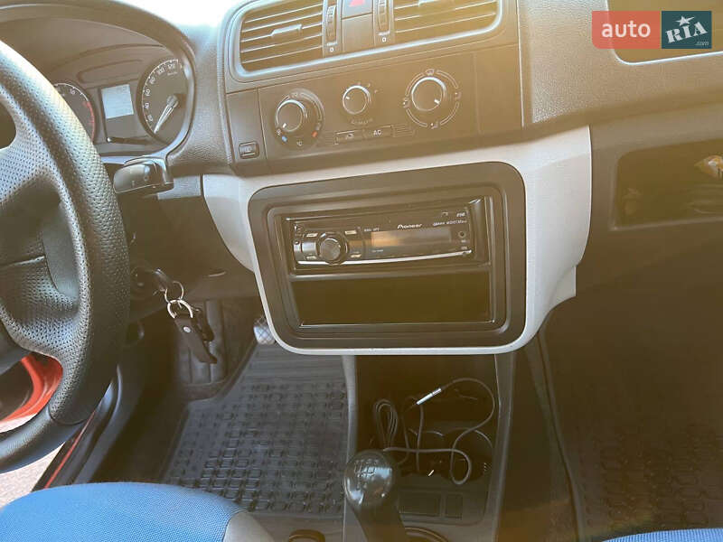 Хэтчбек Skoda Fabia 2007 в Запорожье