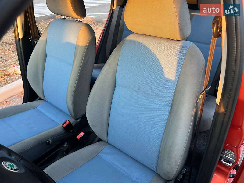 Хэтчбек Skoda Fabia 2007 в Запорожье