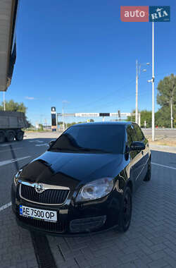 Хетчбек Skoda Fabia 2008 в Дніпрі