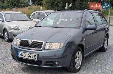 Універсал Skoda Fabia 2005 в Рівному