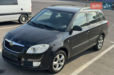 Універсал Skoda Fabia 2008 в Луцьку