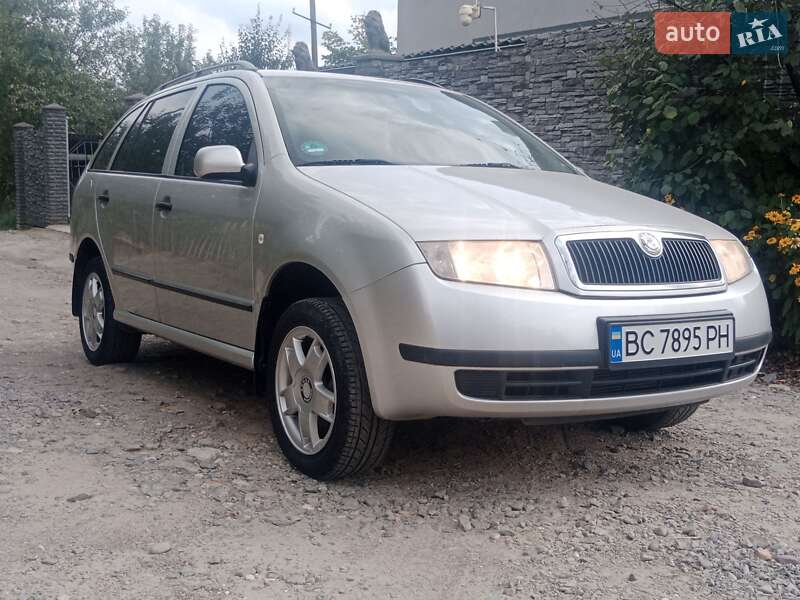 Седан Skoda Fabia 2003 в Трускавці