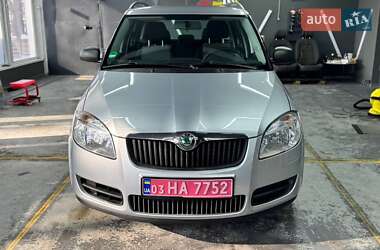 Универсал Skoda Fabia 2009 в Полтаве
