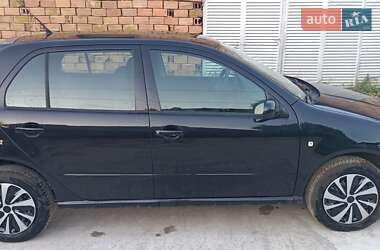Хэтчбек Skoda Fabia 2006 в Одессе