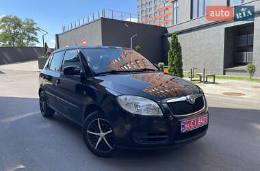 Хетчбек Skoda Fabia 2008 в  фото 10 Хетчбек Skoda Fabia 2008 в