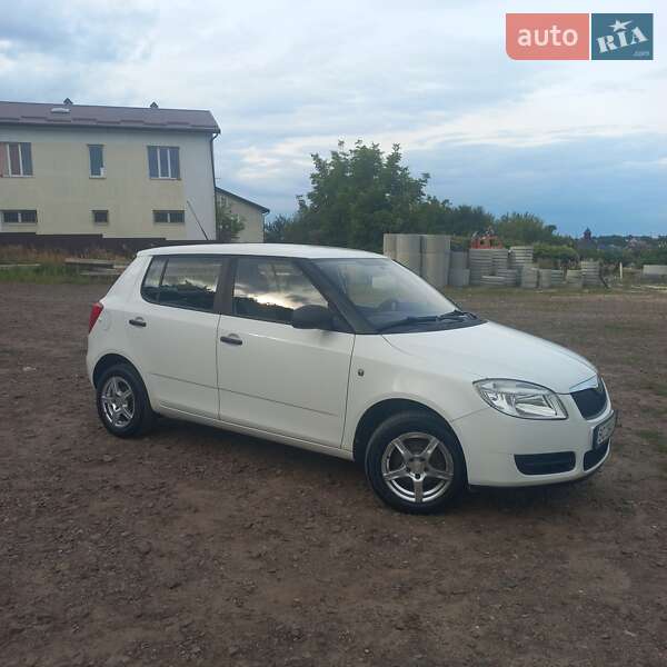 Хетчбек Skoda Fabia 2009 в Львові фото 20 Хетчбек Skoda Fabia 2009 в Львові