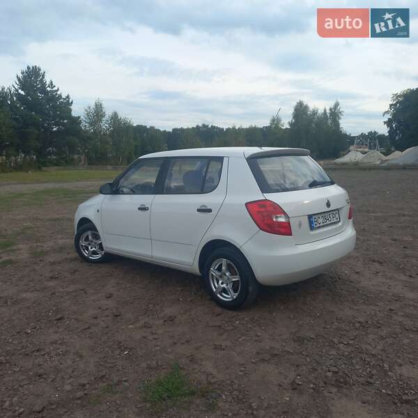 Хетчбек Skoda Fabia 2009 в Львові фото 23 Хетчбек Skoda Fabia 2009 в Львові