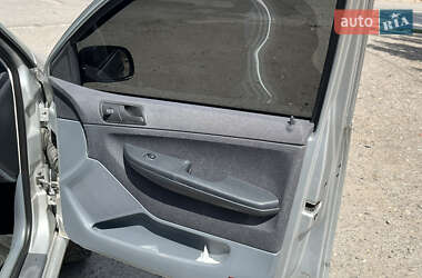 Седан Skoda Fabia 2001 в 
