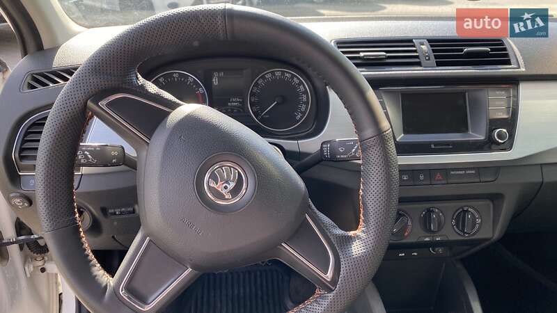 Універсал Skoda Fabia 2015 в Ужгороді