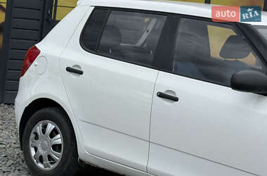 Хэтчбек Skoda Fabia 2009 в 