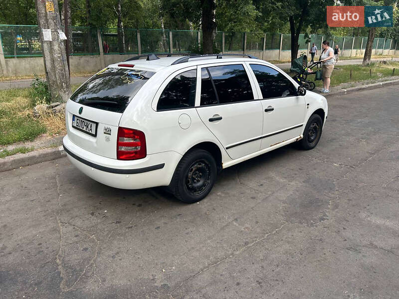 Универсал Skoda Fabia 2003 в Киеве