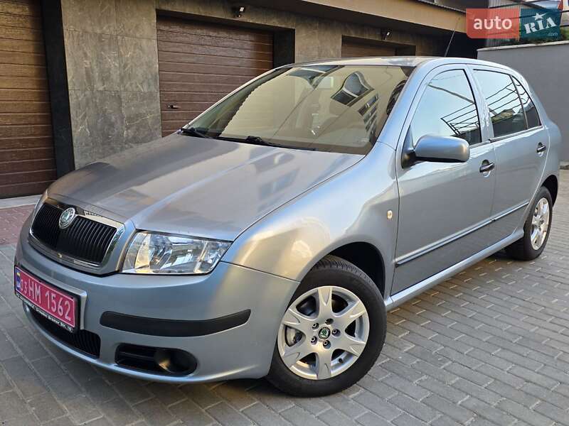 Хэтчбек Skoda Fabia 2005 в Харькове