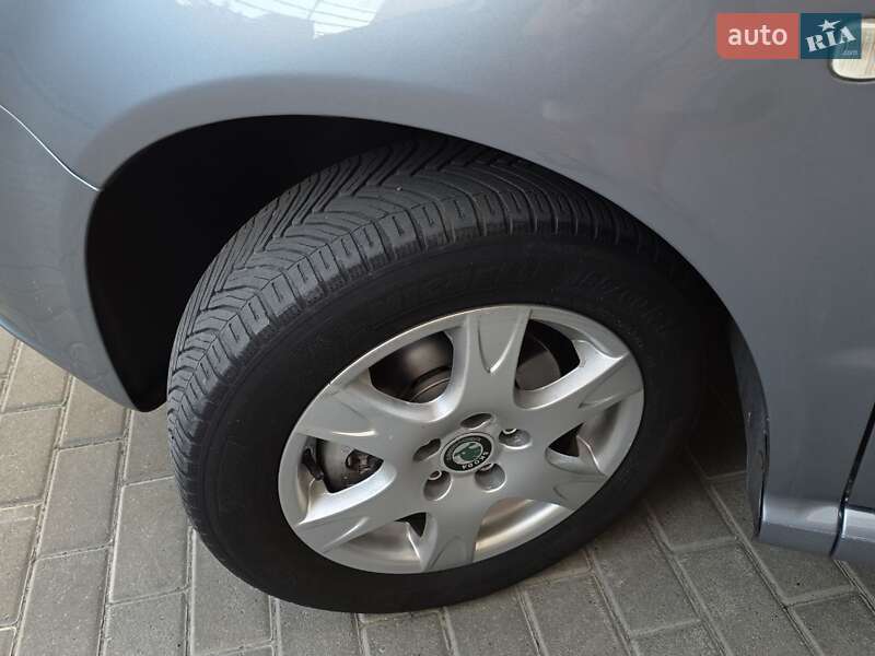 Хэтчбек Skoda Fabia 2005 в Харькове