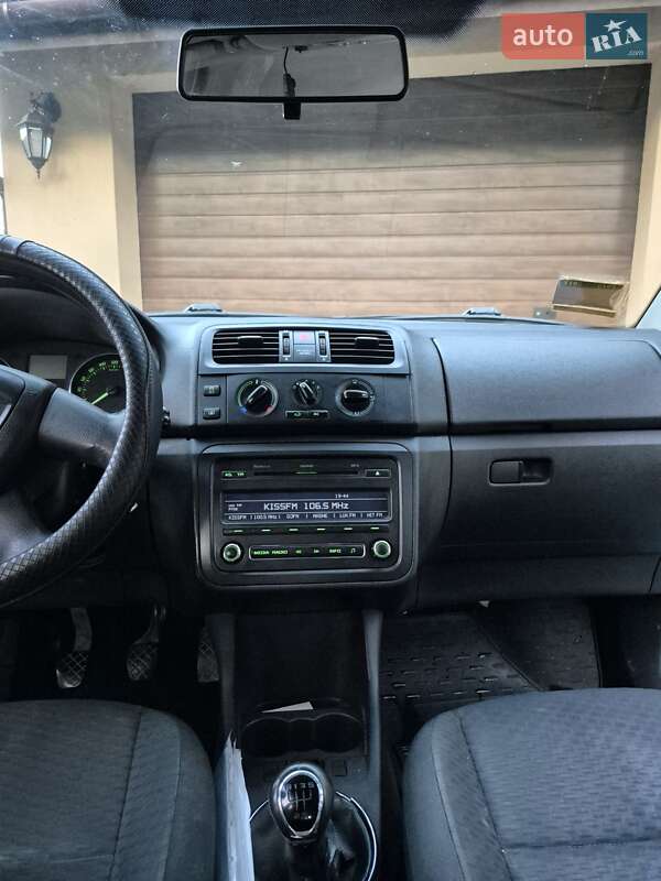 Універсал Skoda Fabia 2011 в Києві