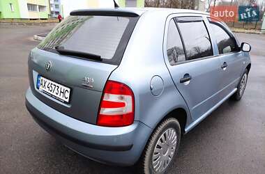 Хетчбек Skoda Fabia 2005 в  фото 5 Хетчбек Skoda Fabia 2005 в
