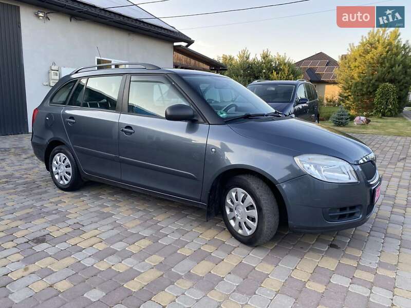 Универсал Skoda Fabia 2008 в Нововолынске