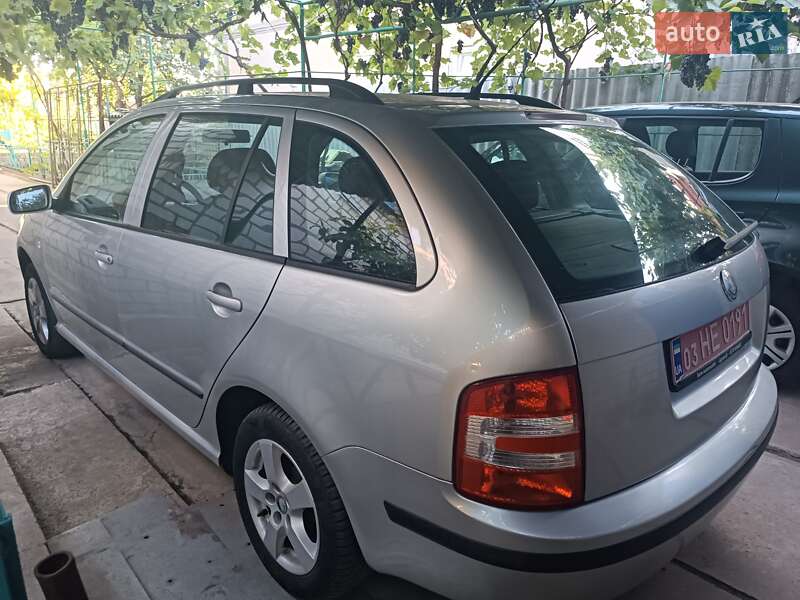 Універсал Skoda Fabia 2006 в Миколаєві