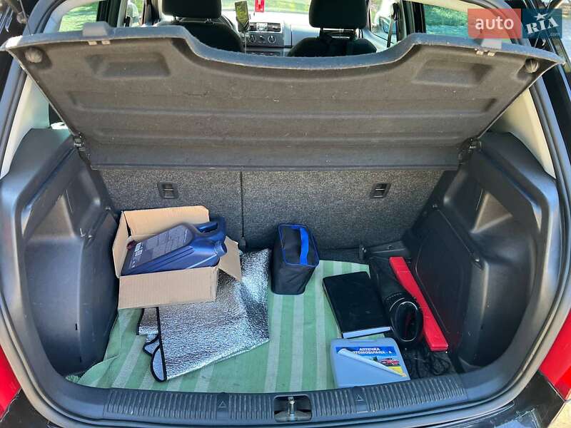 Хетчбек Skoda Fabia 2011 в Заводське