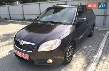 Универсал Skoda Fabia 2010 в Луцке
