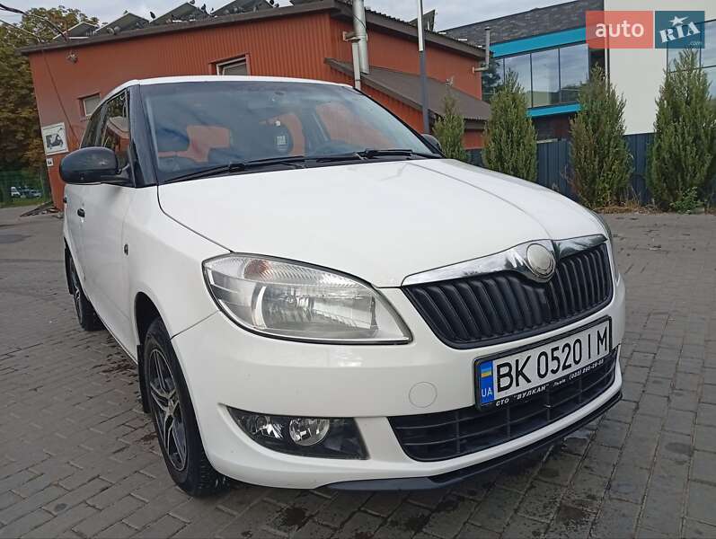 Хэтчбек Skoda Fabia 2011 в Ровно фото 10 Хэтчбек Skoda Fabia 2011 в Ровно