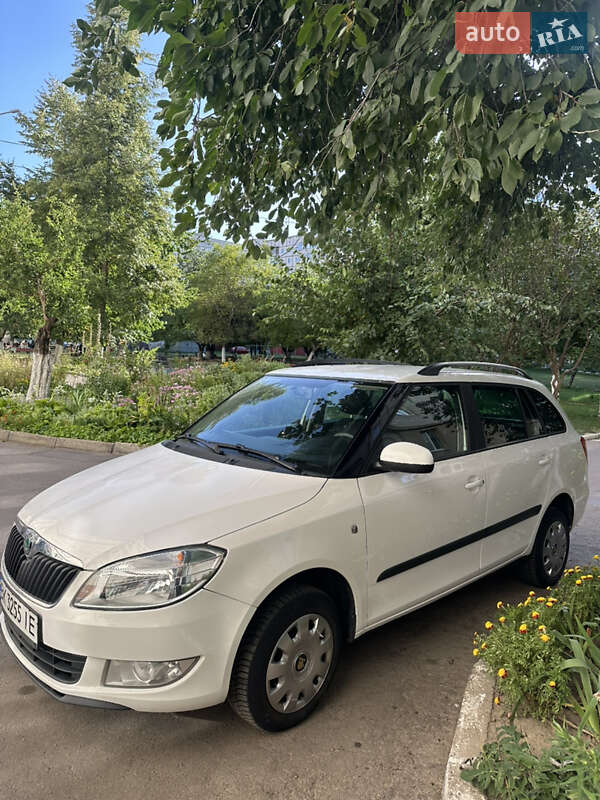 Универсал Skoda Fabia 2012 в Ровно