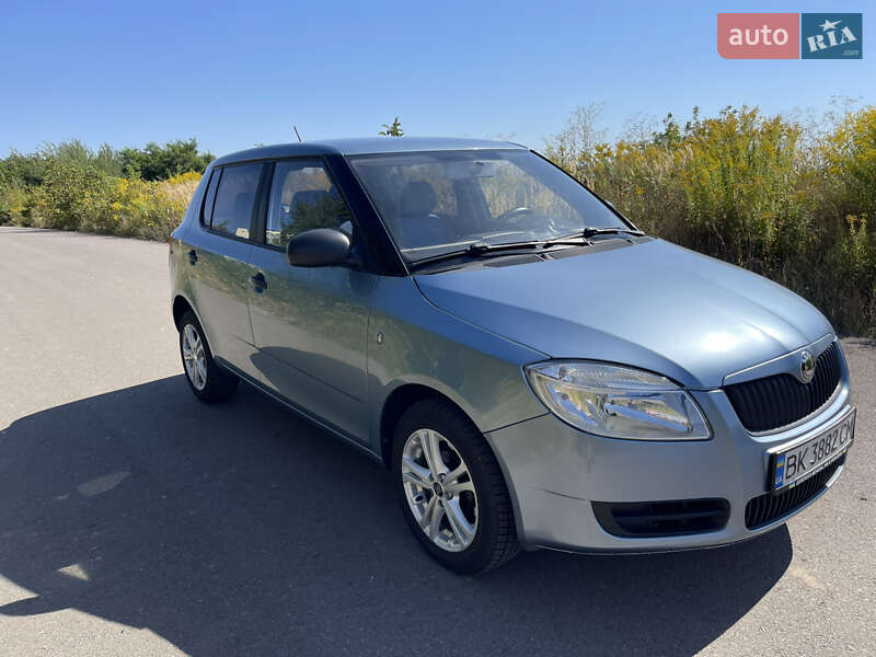 Хетчбек Skoda Fabia 2007 в 