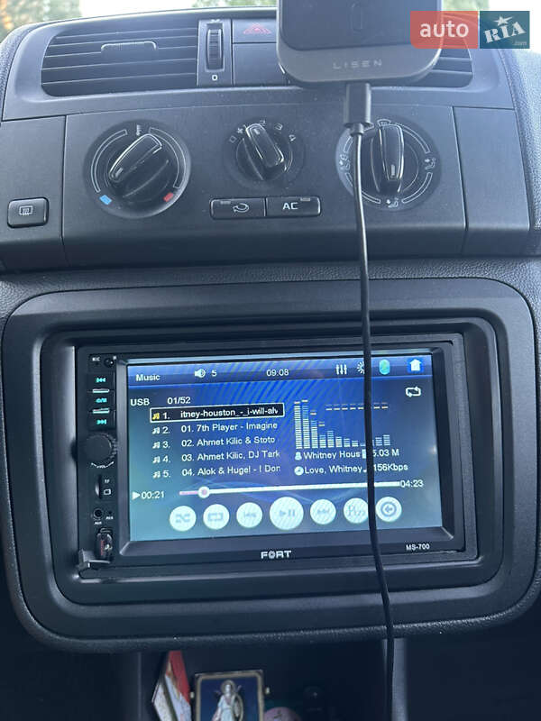 Хэтчбек Skoda Fabia 2011 в Киеве