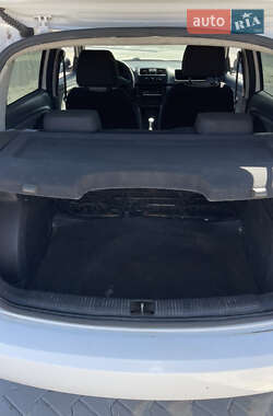 Хэтчбек Skoda Fabia 2011 в 