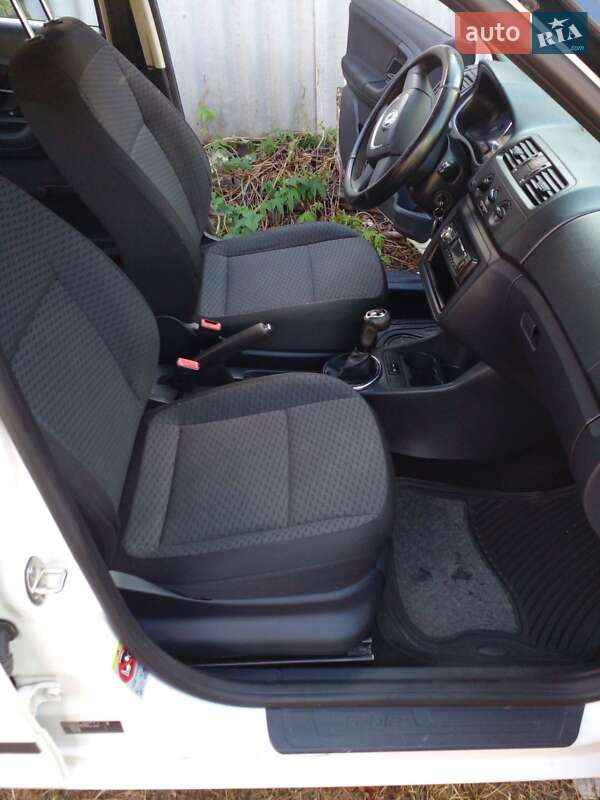 Хэтчбек Skoda Fabia 2011 в Краматорске фото 6 Хэтчбек Skoda Fabia 2011 в Краматорске