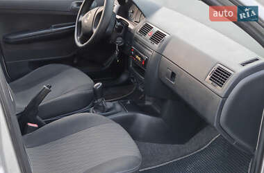 Универсал Skoda Fabia 2006 в 