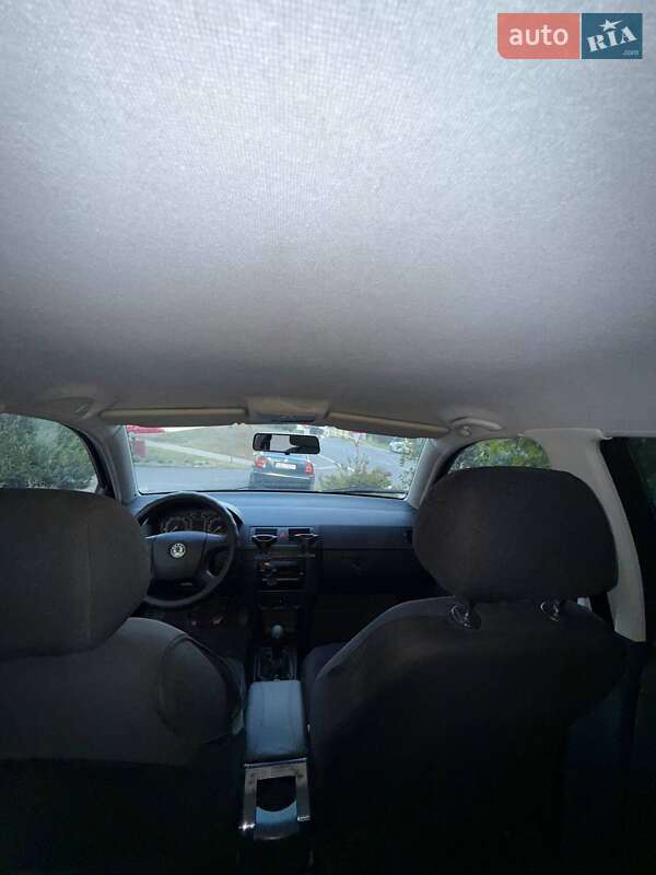 Універсал Skoda Fabia 2005 в Кривому Розі фото 10 Універсал Skoda Fabia 2005 в Кривому Розі