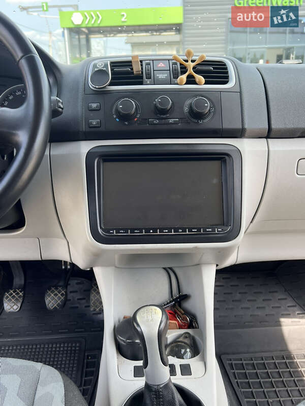 Універсал Skoda Fabia 2008 в Кам'янець-Подільському