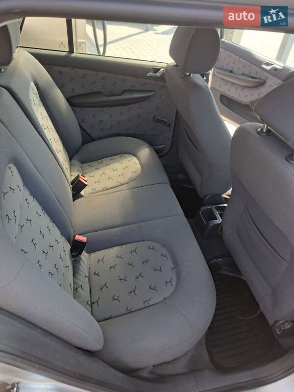 Универсал Skoda Fabia 2002 в Полтаве