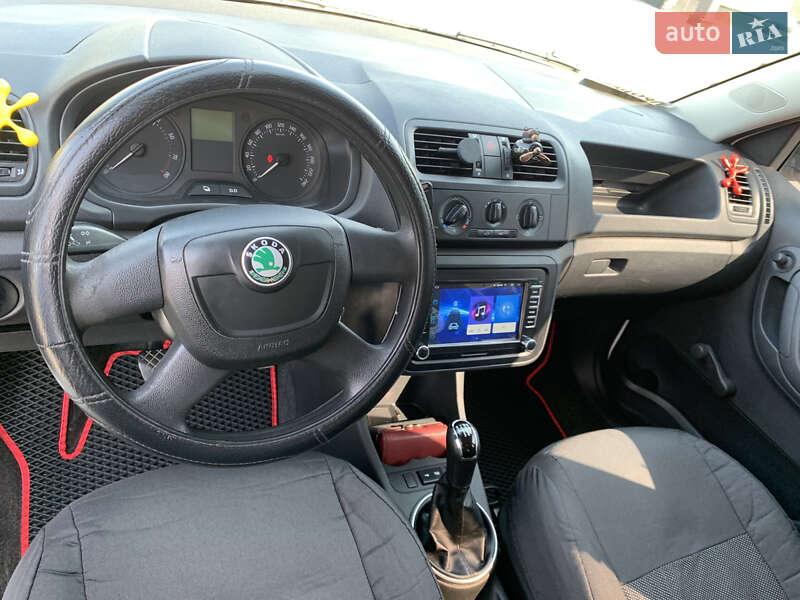 Универсал Skoda Fabia 2010 в Хусте