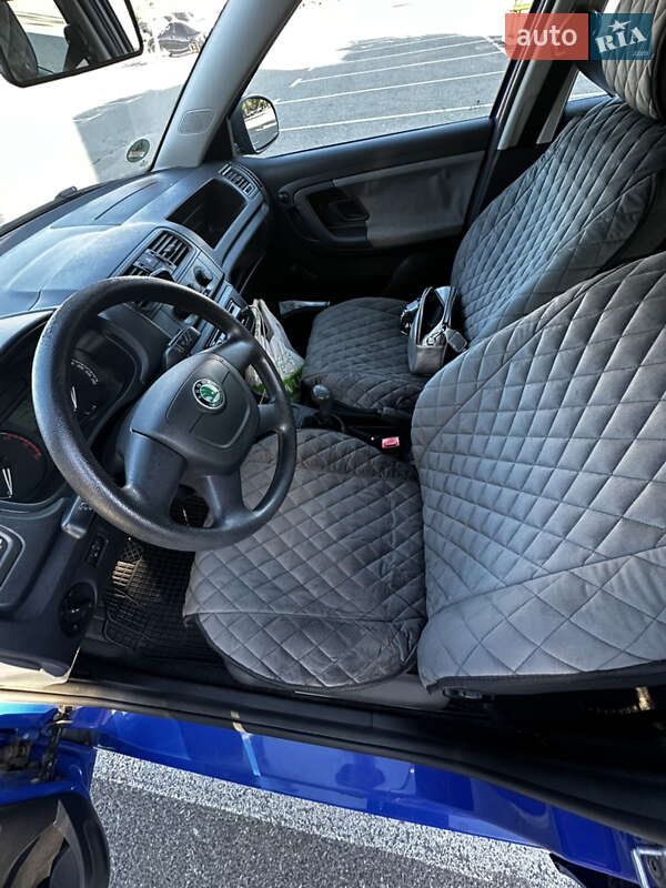 Хэтчбек Skoda Fabia 2009 в Броварах