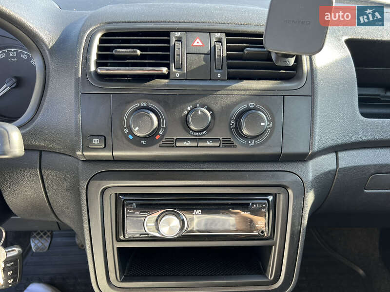 Хетчбек Skoda Fabia 2009 в Вінниці