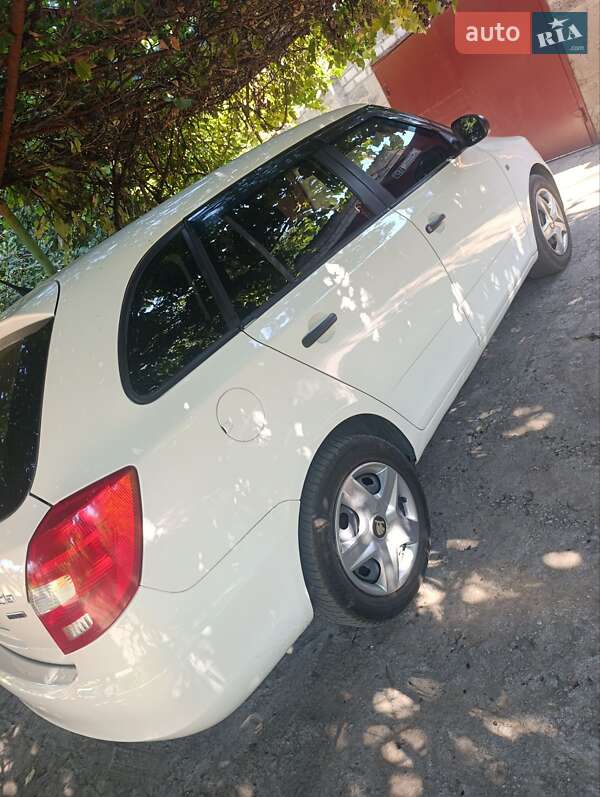 Универсал Skoda Fabia 2009 в Запорожье фото 12 Универсал Skoda Fabia 2009 в Запорожье