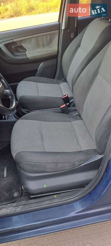 Хетчбек Skoda Fabia 2010 в Дніпрі фото 10 Хетчбек Skoda Fabia 2010 в Дніпрі