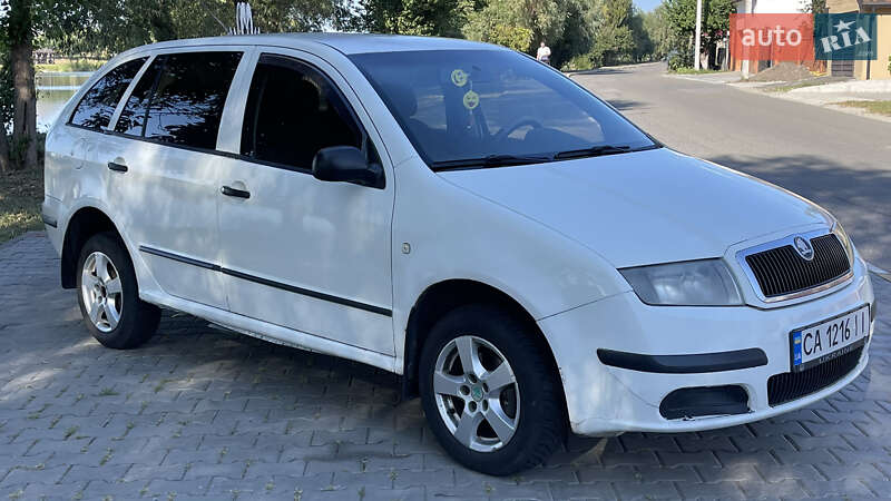 Универсал Skoda Fabia 2002 в Киеве
