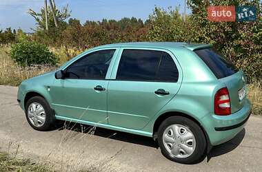 Хэтчбек Skoda Fabia 2000 в 
